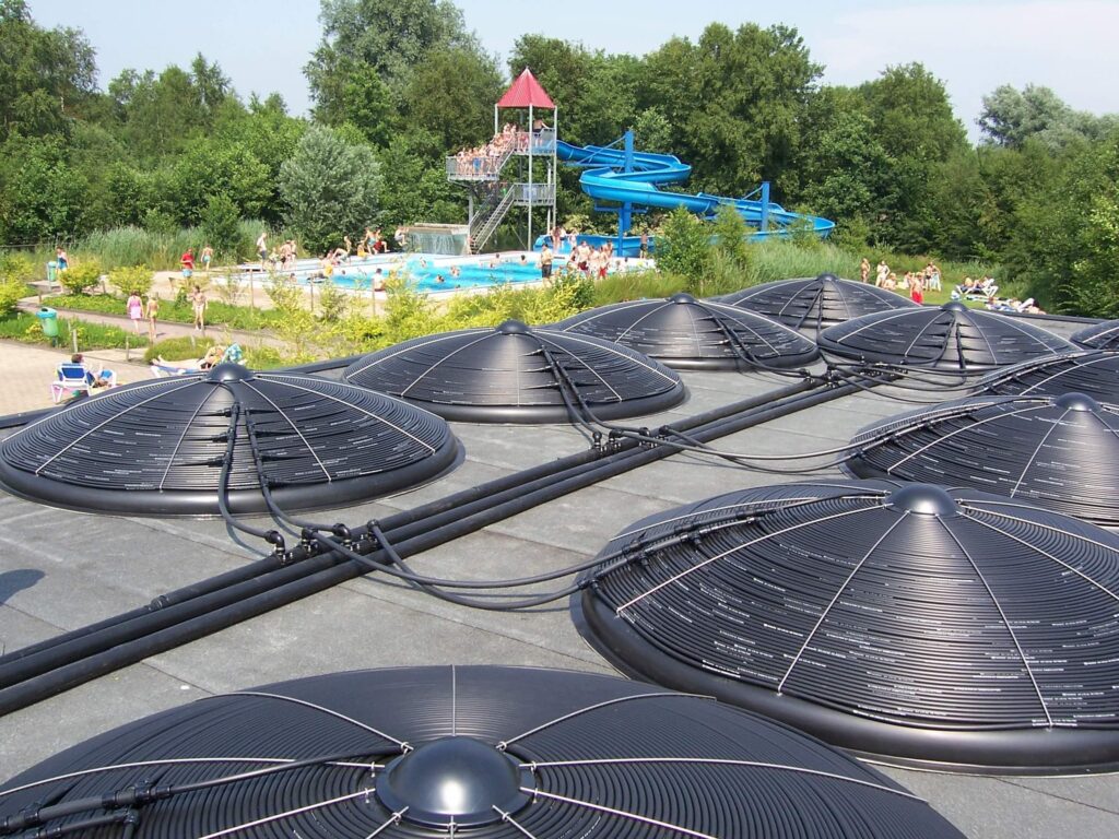 Bolvormige zonnecollectoren voor zwembad verwarmen met de zon, geschikt voor elk type zwembad en zwemvijver